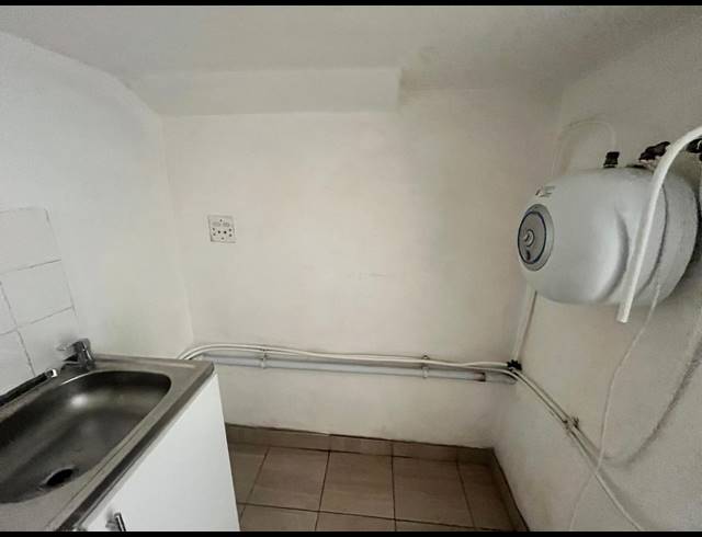 154M² BUSINESS TO LET IN CAPE TOWN CITY CENTRE